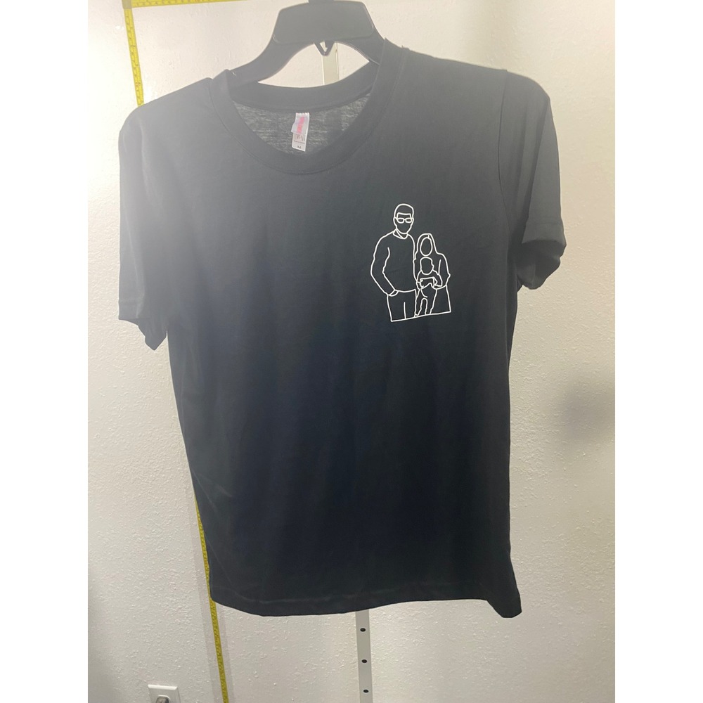 Birthflowers Mens Graphic T-Shirt Black Family Line Art Crew Neck Size M